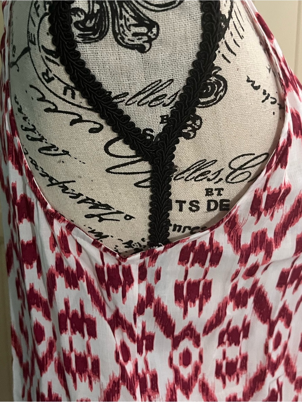 Old Navy Suspended Cami in Coral Print - Picture 4 of 11